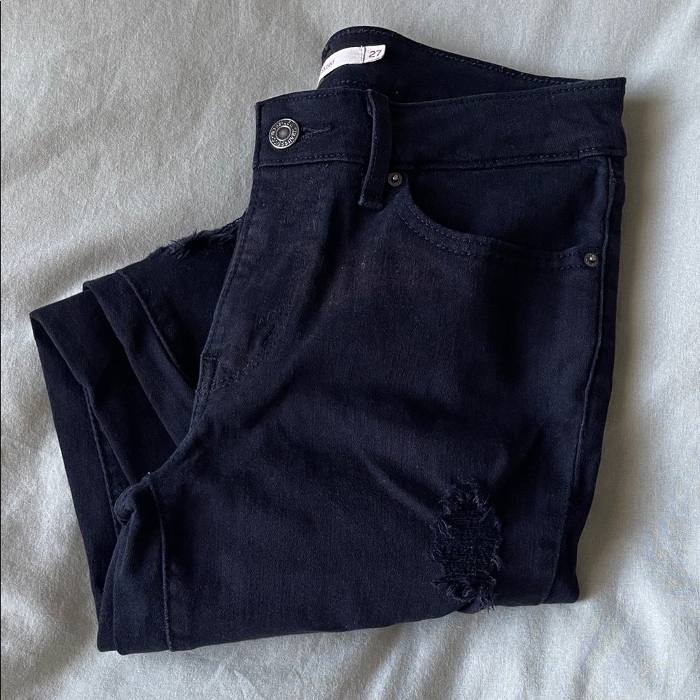 Women's Black Distressed Jeans
